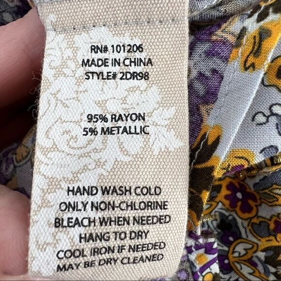 Soft Surroundings Paisley Crepe Blouse Size Medium - Picture 9 of 10